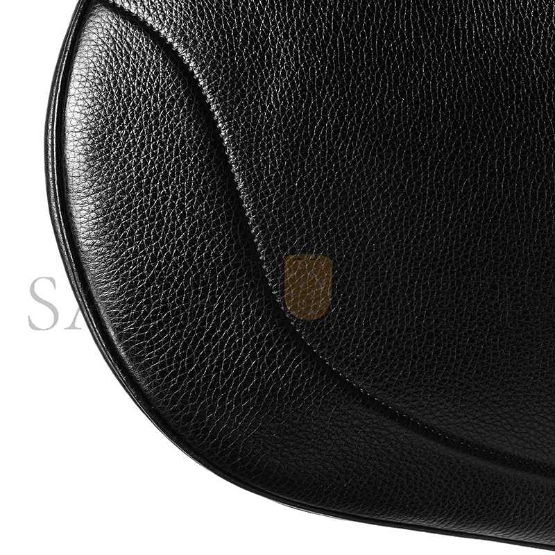 G*u*i b large shoulder bag 820169 (49*46*4cm)